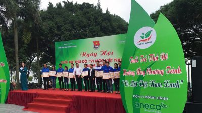 “Vì một Việt Nam xanh”: Tuổi trẻ chung tay hạn chế rác thải nhựa và túi nylon