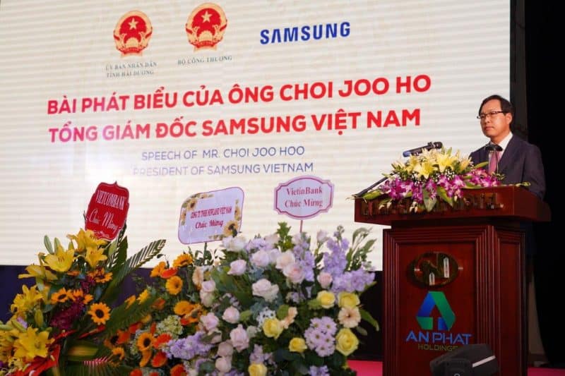 Ông Choi Joo Ho, TGĐ Samsung VN phát biểu tại sự kiện
